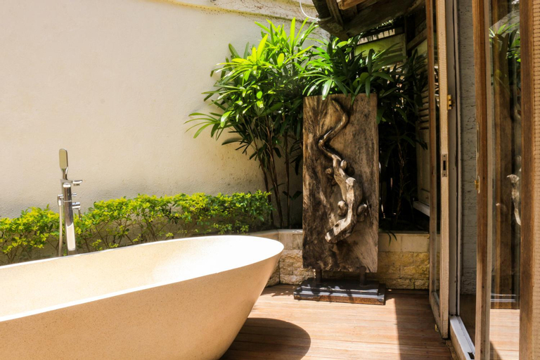 Bathroom 7