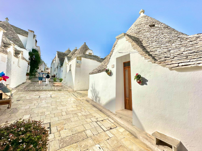 Exterior & Views 1, Trulli Moon, Bari