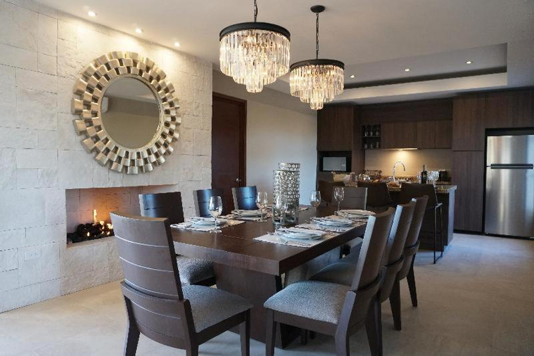 Dining Room 8