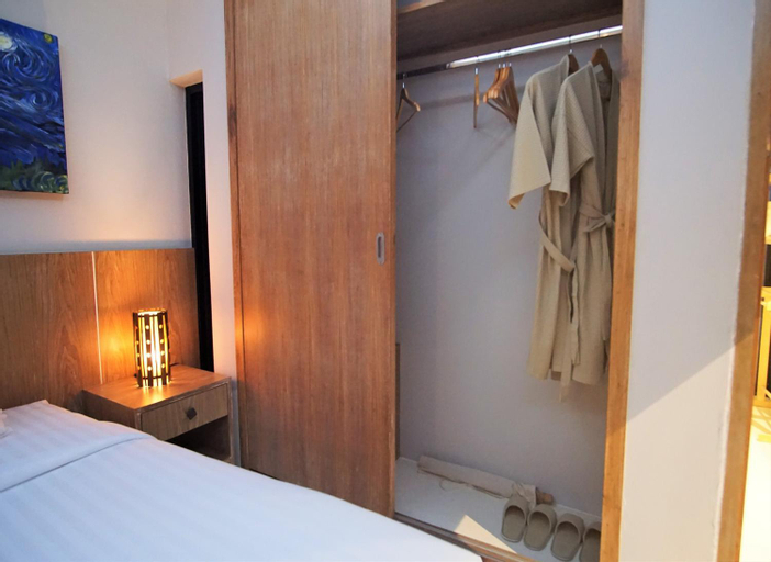 Bedroom 18