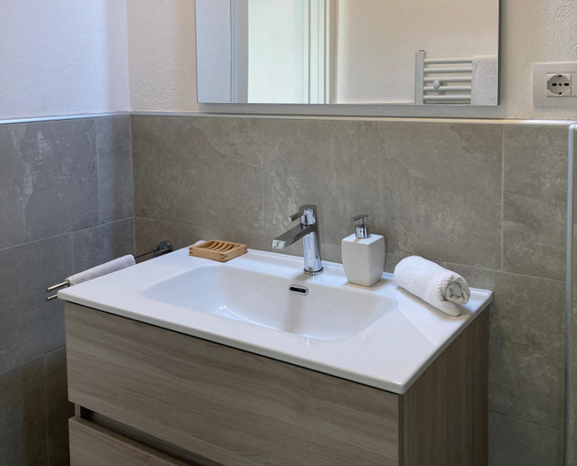 Bathroom 3, Casa Langa di Lola, Cuneo