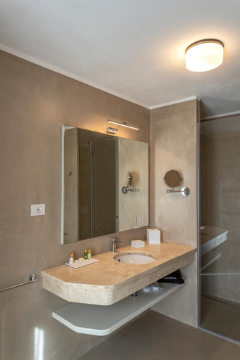 Bathroom 5, Chiostro dei Domenicani, Lecce