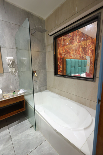 Bathroom, Hotel M2M Narela, Delhi