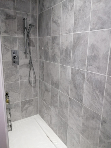 Bathroom 5, Ambles, Northamptonshire