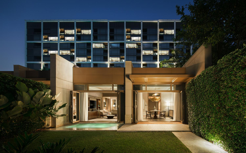 Exterior 5