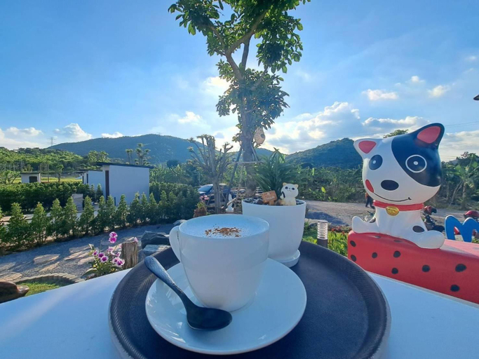 Food & Drinks, Rai Parya, Kaeng Krachan, Tha Yang