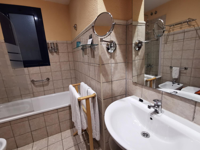 Bathroom 4, Sant Joan , Girona