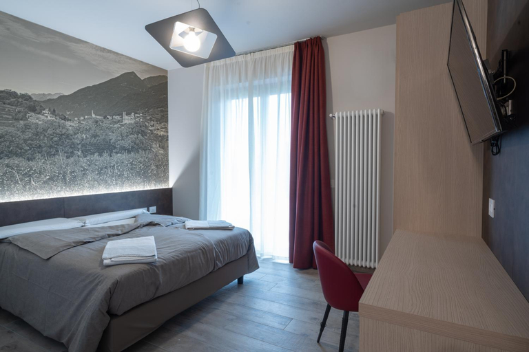 Bedroom 8