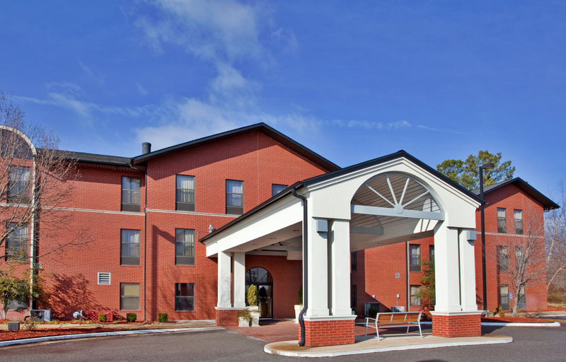 Exterior & Views 2, Holiday Inn Express & Suites BATESVILLE by IHG, Independence