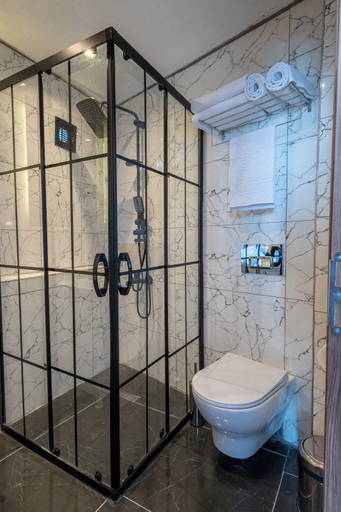 Bathroom 5, The Han Residence Halic Hotel, Beyoğlu