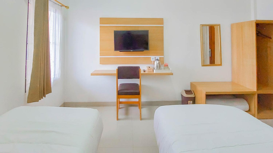 Bedroom 12
