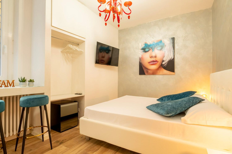 Others 4, Marconi28suites, Bologna