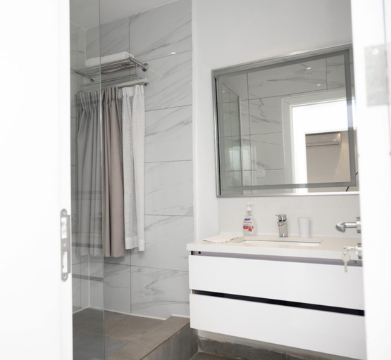 Bathroom 2, White Stone Apartments Nyarutarama, Gasabo