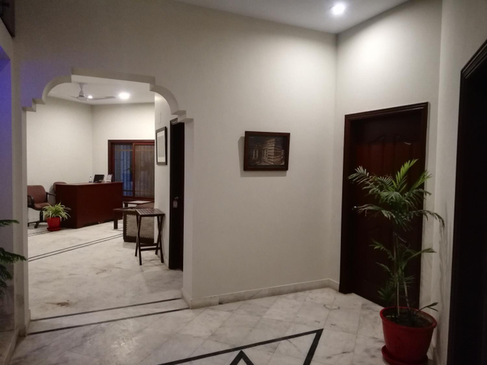 Others 4, Hotel Island Clifton, Karachi