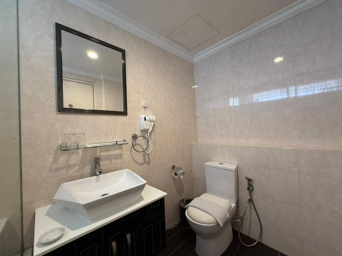 Bathroom 2