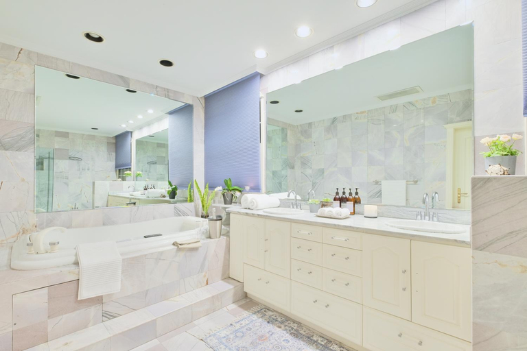 Bathroom 4