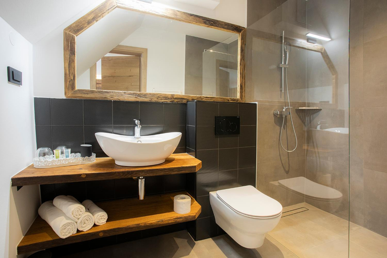 Bathroom 3, House Troha - Rooms & Apartments, Bled