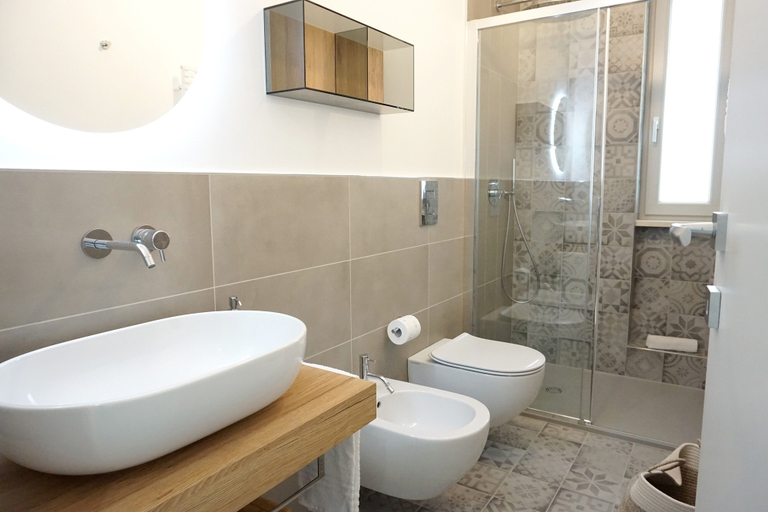 Bathroom 4, Apartments In Villa Selva Locorotondo, Brindisi