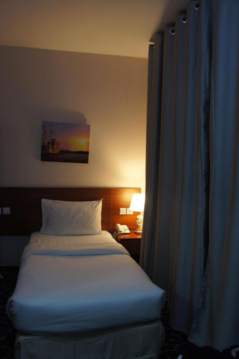 Bedroom 3, Three 888 Hotel, Dubai