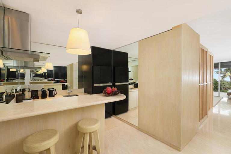 Dining Room 18