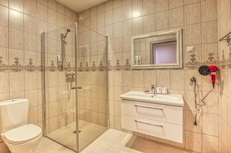 Bathroom 2, Vilhelmhaus, Trakų