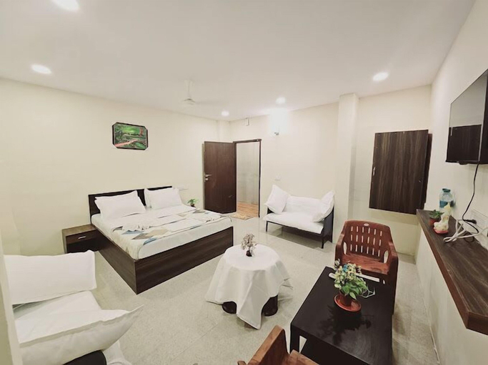 Bedroom 2, YADUKUL HOTEL, Hyderabad