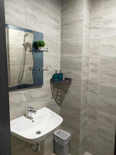 Others 3, Newly renovated apartement @ collins boulevard, Tangerang