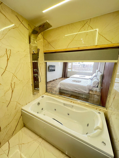 Bathroom 4, Pyramids Enigma Grand Lodge, Al-Ahram