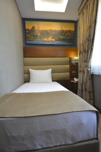 Bedroom 4, Piya Sport Hotel, Fatih
