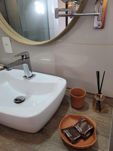 Bathroom 4