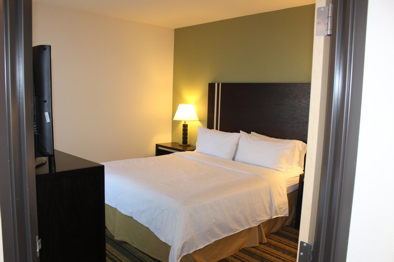 Bedroom 24