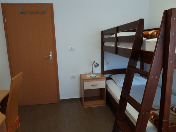 Bedroom 2, Apartmani Igor, Koper