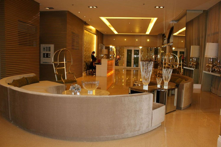Public Area 4, Mosaic Tower by Funsho Vacation Homes, Makati City