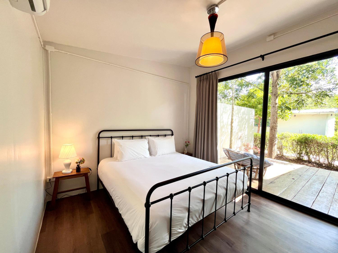 Bedroom 16