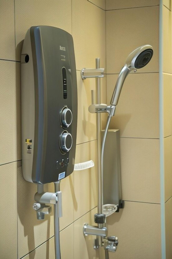 Bathroom 17