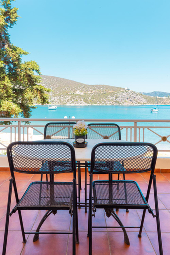 Others 3, Bisti Guesthouse, Peloponnese