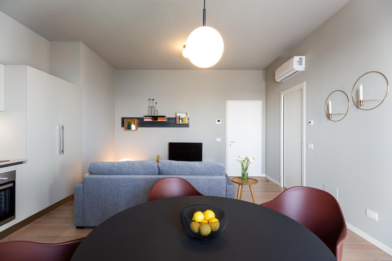 Dining Room 4