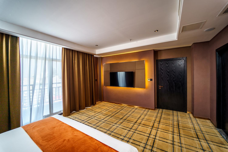 Bedroom 12