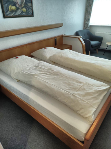 Bedroom 12