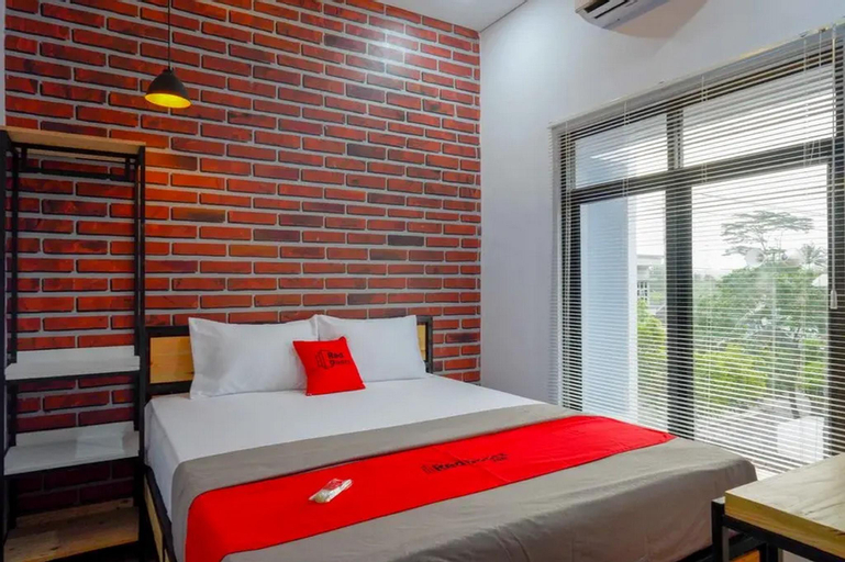 Bedroom 25