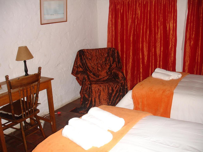 Others 5, Oom Daan's B&B, Buffalo City