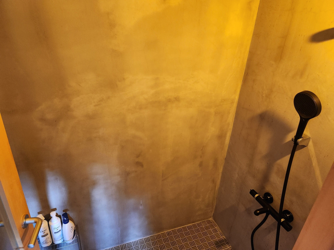 Bathroom 2, NEGURA, Ōgimi