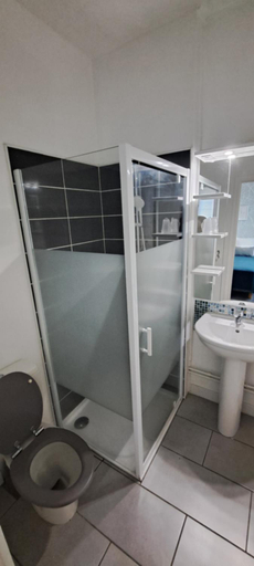 Bathroom, HÔTEL DE FRANCE, Indre