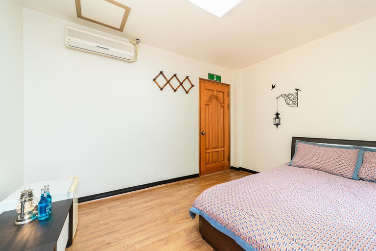 Bedroom 2, Hooni Guest House & Motel, Gurye