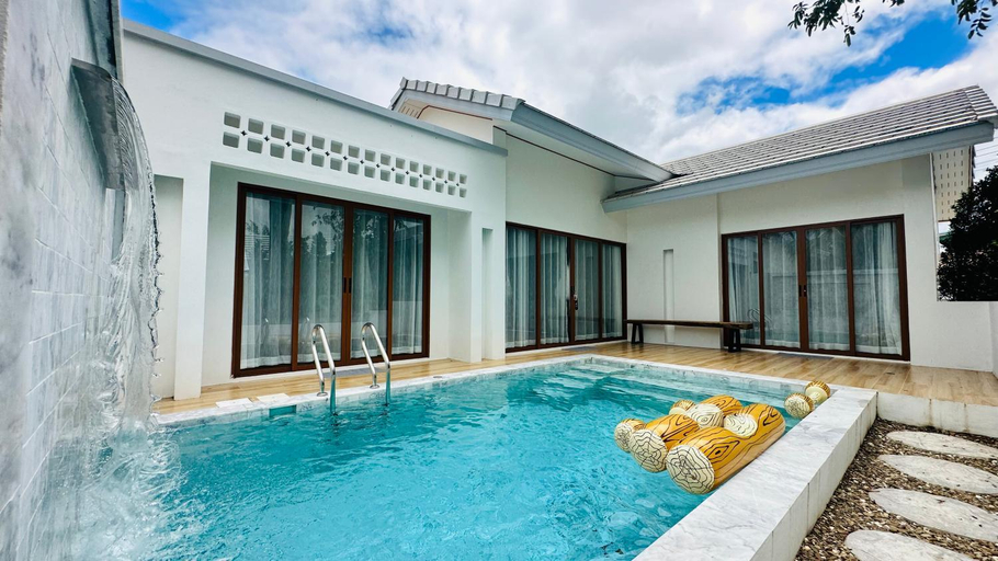 Swimming Pool 3