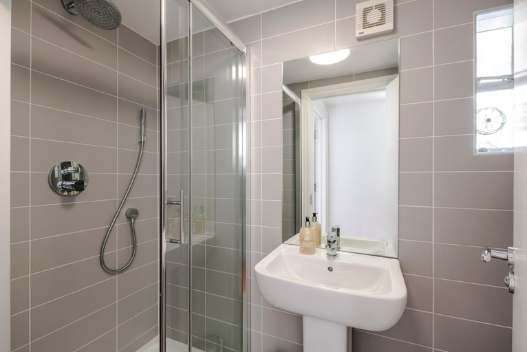 Others 4, Gloucester Place/Marylebone Apartments, London