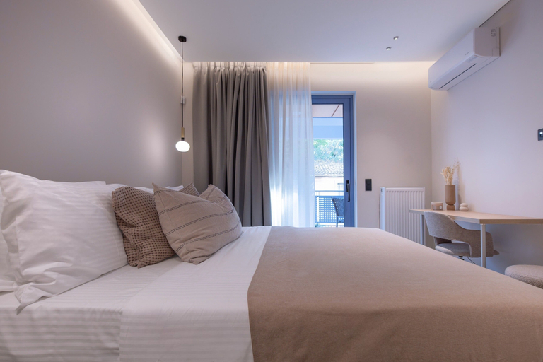 Bedroom 2, Phaedrus Living Athens Residences Golden, Attica