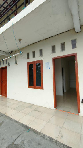 Almalik Kost, Serang