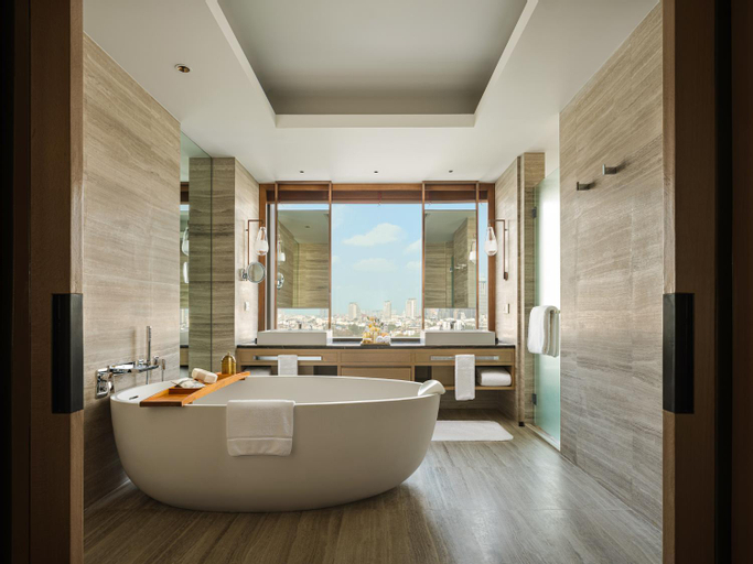 Bathroom 16