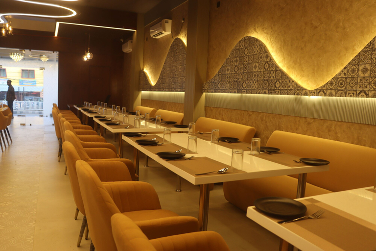 Food & Drinks 5, HOTEL COSMOS, Khordha